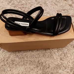 6.5 Steve Madden Black Hattie Sandals NIB